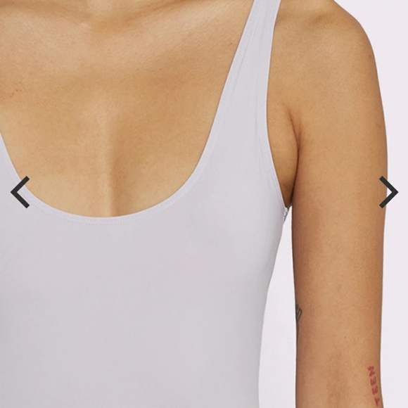 Scoop Neck Bodysuit - Picture 4 of 6